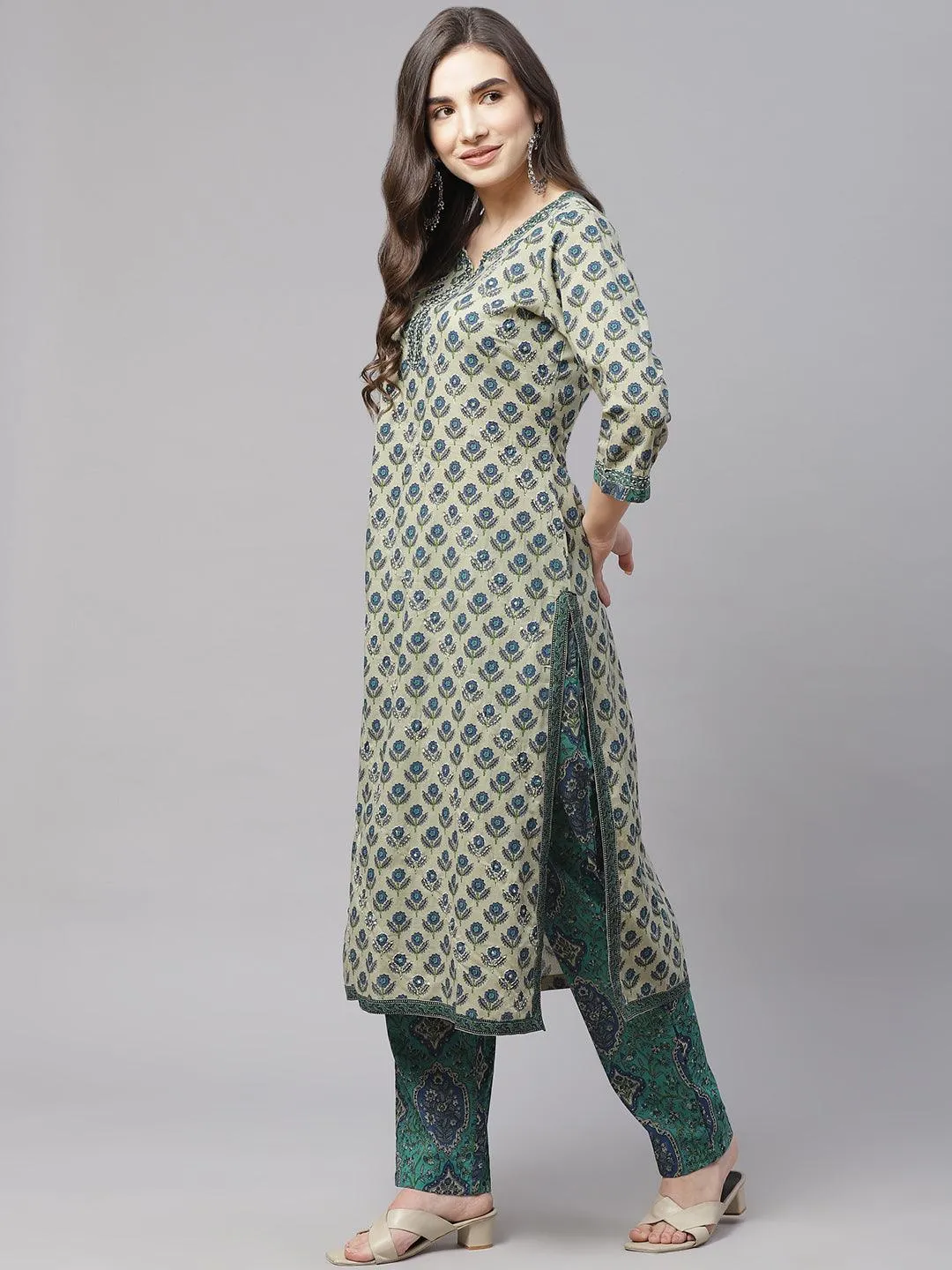 Divena  Green Cotton Straight Kurta Pant Set With Dupatta